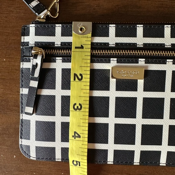 Kate Spade NWOT Black & White Checkered Wristlet - Picture 7 of 7